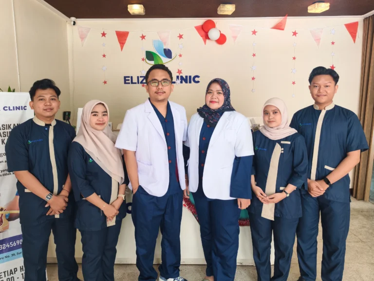Foto Bareng Eliza Clinic